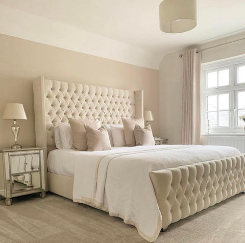 CHESTERFIELD WINGBACK BED